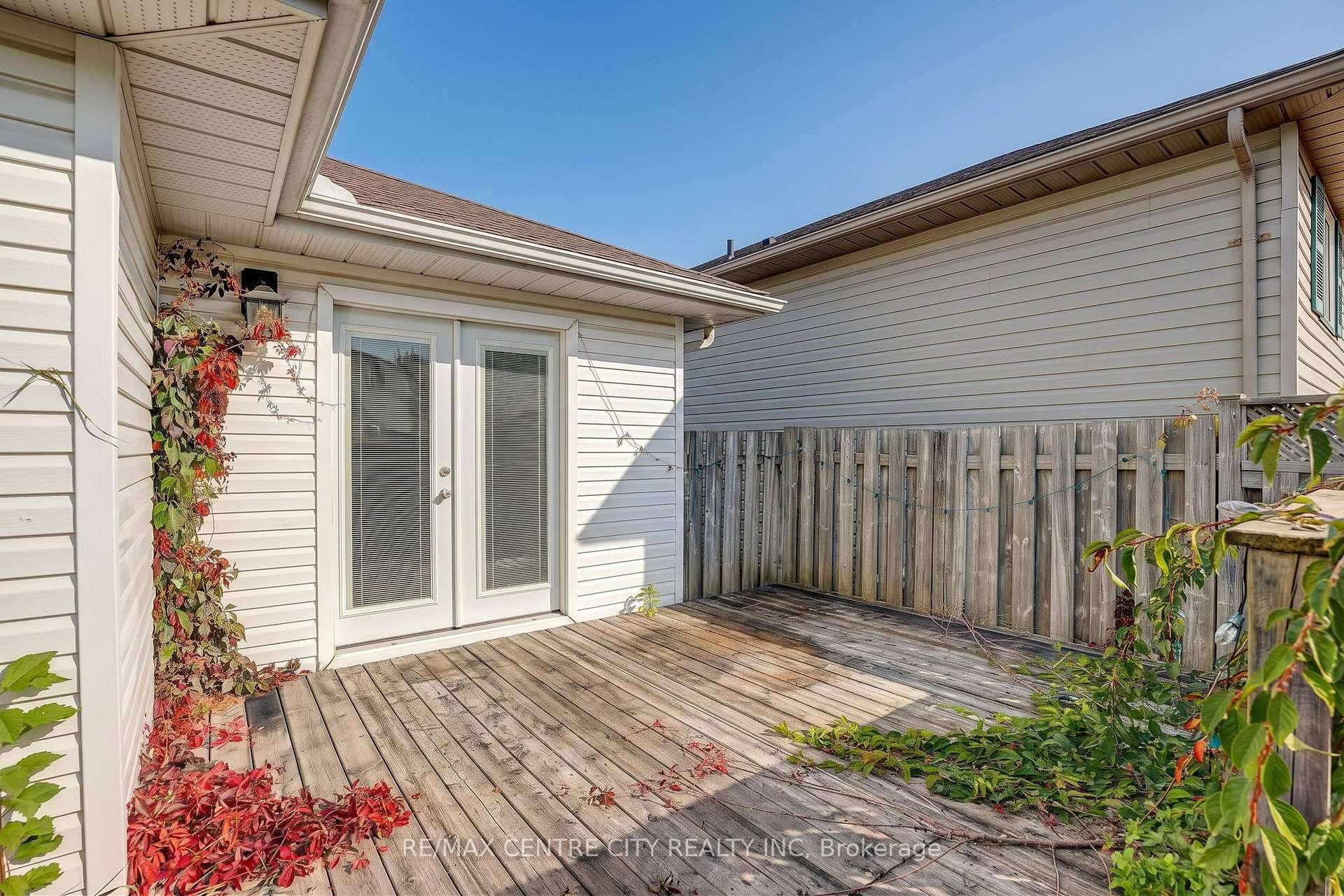 Photo 35 of 37 Juno Drive, St. Thomas — HOMEH