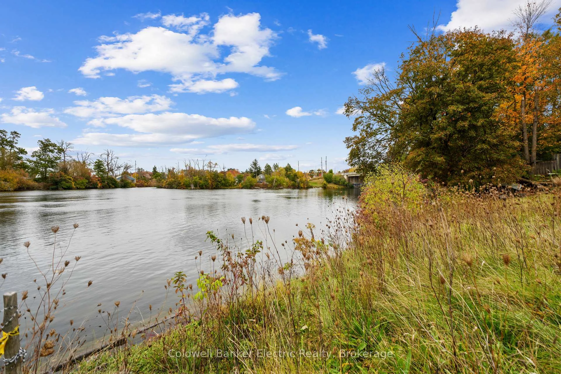 Photo 15 of 842 Haggart Street, Peterborough, Town Ward 3 — HOMEH