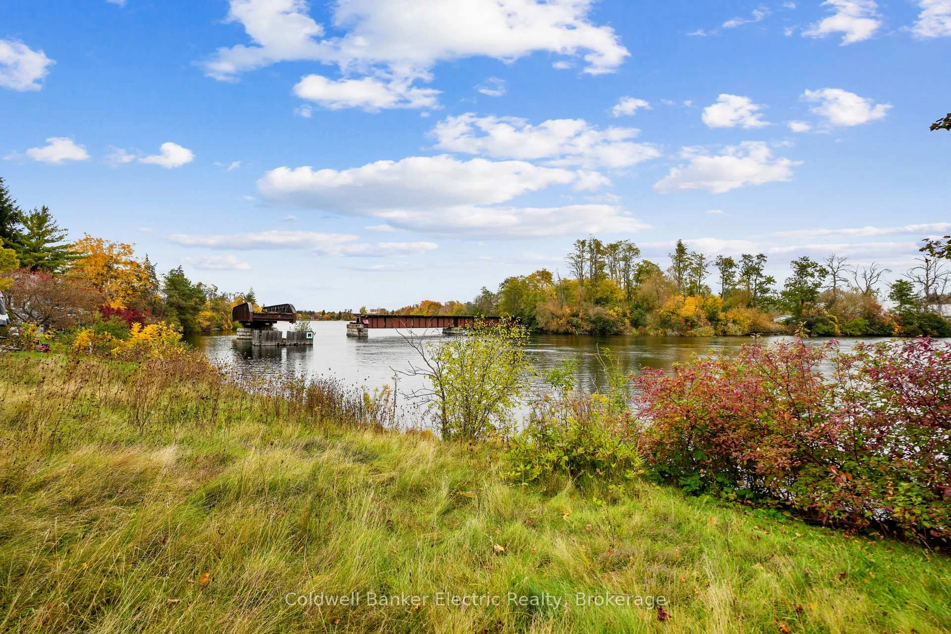 Photo 16 of 842 Haggart Street, Peterborough, Town Ward 3 — HOMEH