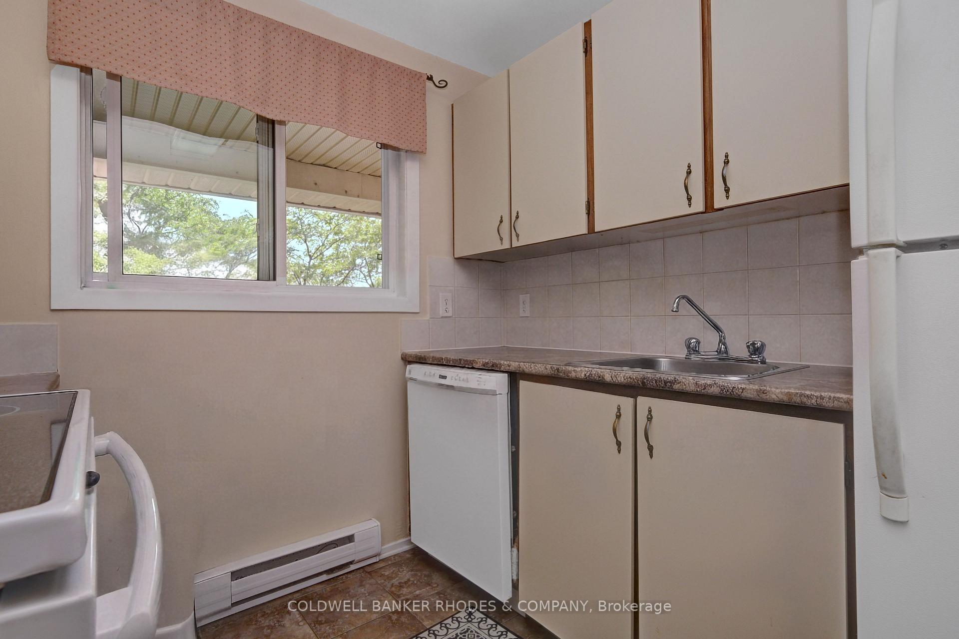 Photo 8 of Unit 414, 6470 Bilberry Drive, Ottawa, Orleans Wood — HOMEH