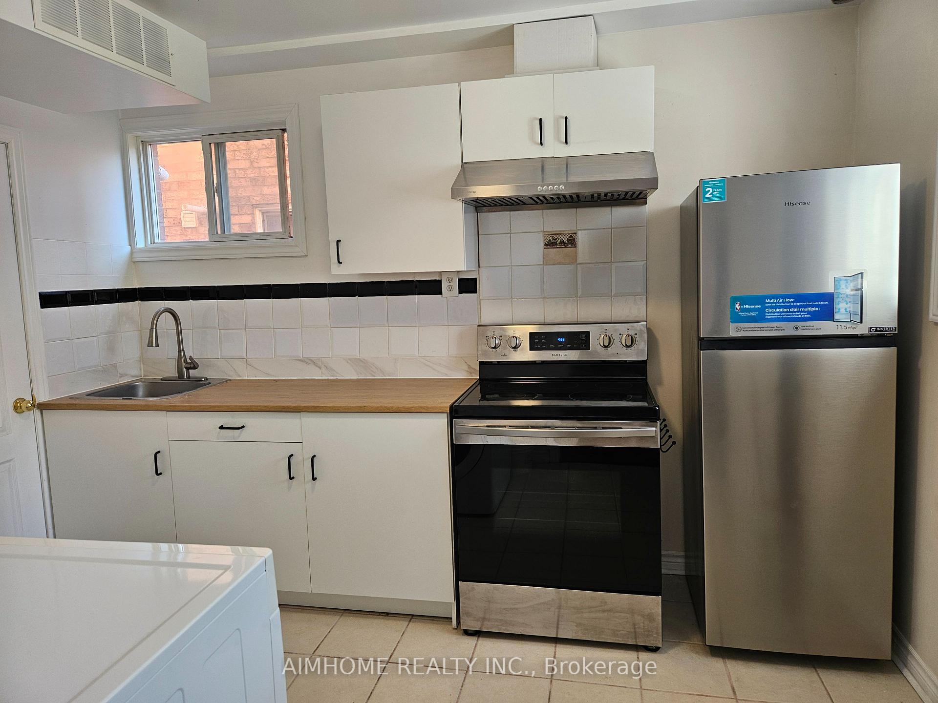 Photo 12 of 3227 Scotch Pine Gate, Mississauga, Lisgar — HOMEH
