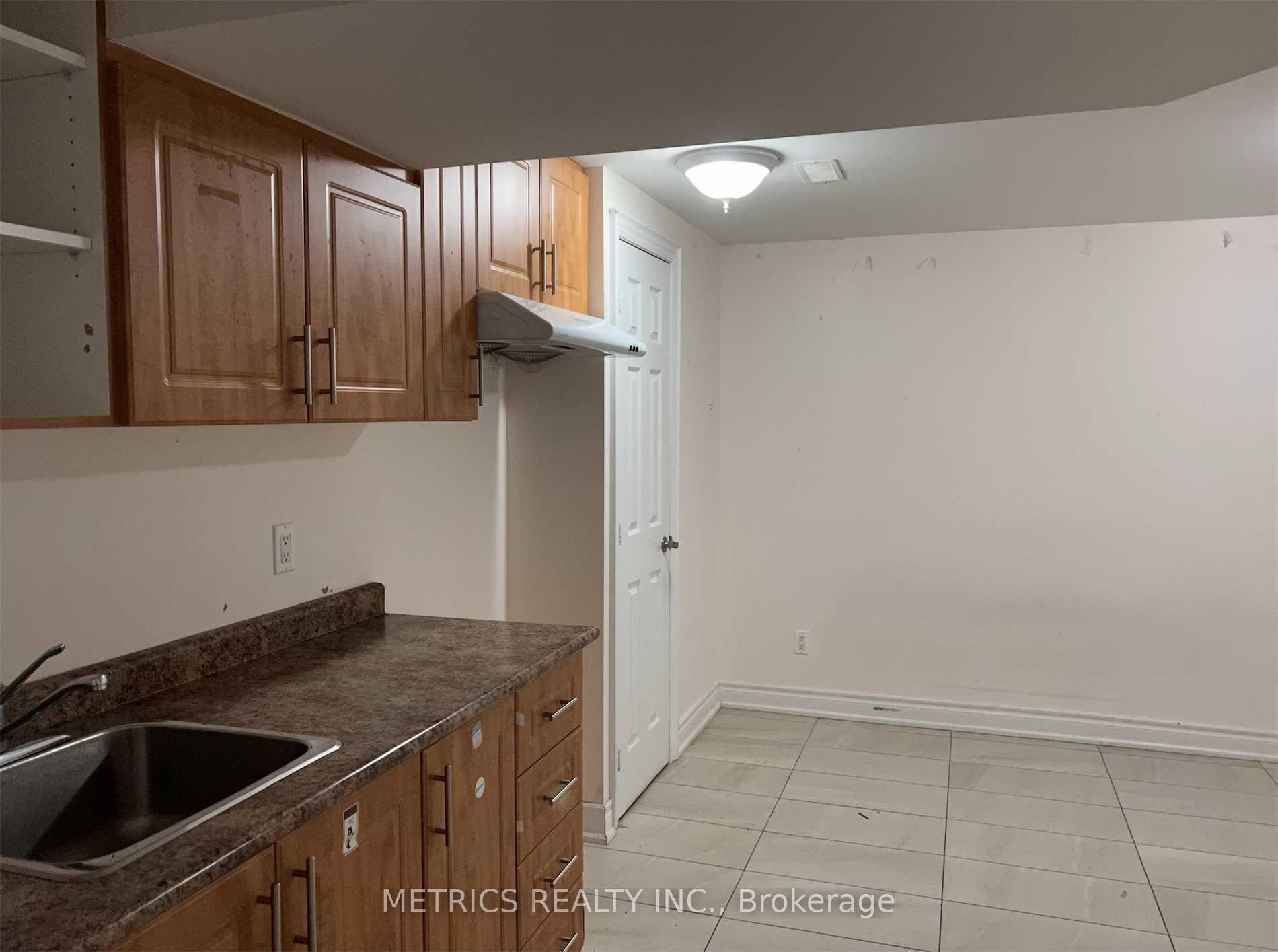 Photo 11 of 8 Ashcott Street, Scarborough, Milliken — HOMEH