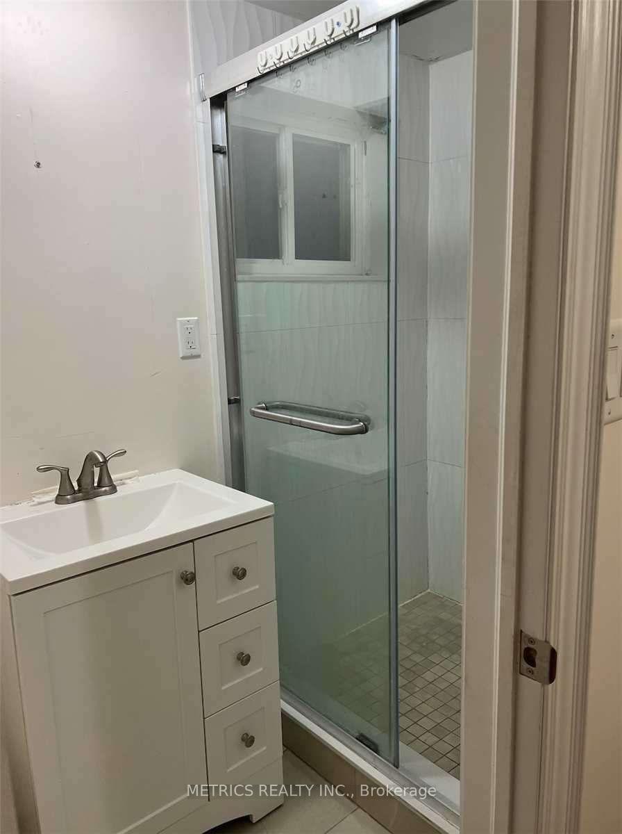 Photo 13 of 8 Ashcott Street, Scarborough, Milliken — HOMEH
