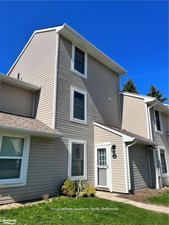 Photo of Unit 17, 127 Alfred Street W