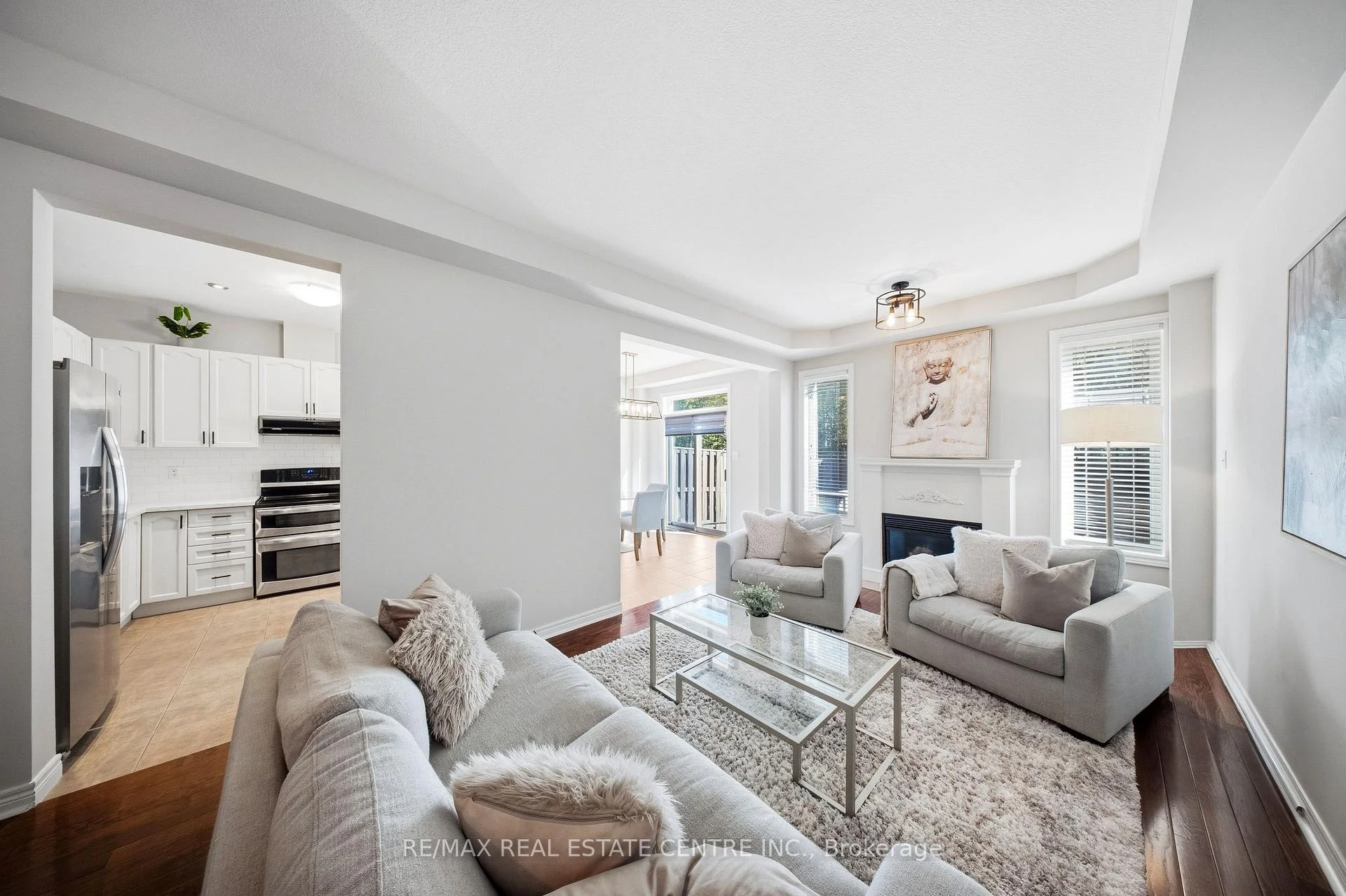 Photo 16 of 5300 Picketts Way, Burlington, Orchard — HOMEH