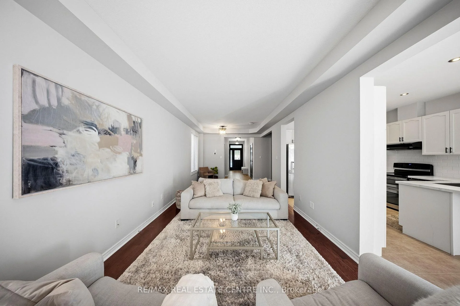 Photo 18 of 5300 Picketts Way, Burlington, Orchard — HOMEH