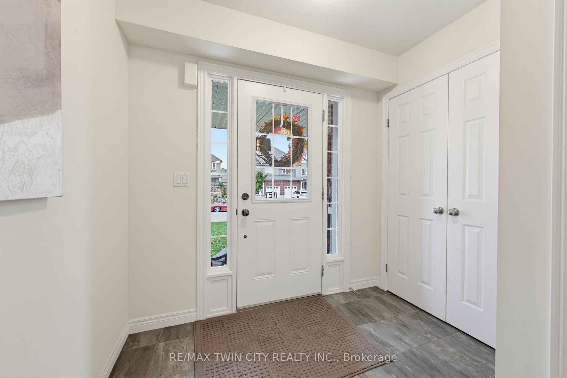 Photo 4 of 34 Freer Drive, North Dumfries, Ayr — HOMEH