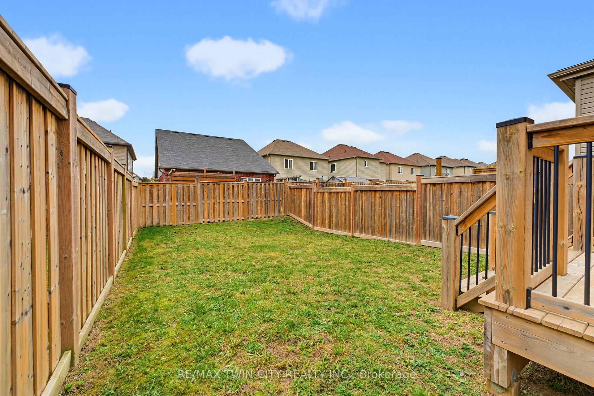 Photo 21 of 34 Freer Drive, North Dumfries, Ayr — HOMEH