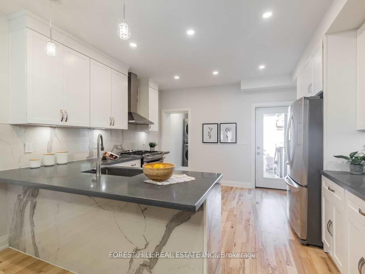 Photo 7 of Unit Main, 116 Armstrong Avenue, Toronto, Dovercourt-Wallace Emerson-Junction — HOMEH
