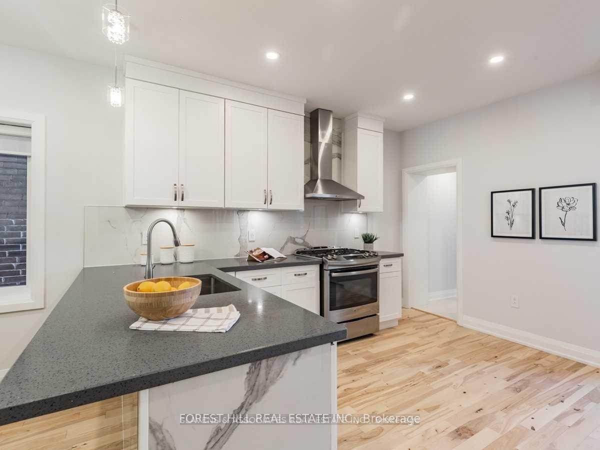 Photo 8 of Unit Main, 116 Armstrong Avenue, Toronto, Dovercourt-Wallace Emerson-Junction — HOMEH