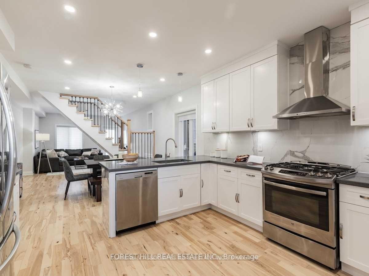Photo 10 of Unit Main, 116 Armstrong Avenue, Toronto, Dovercourt-Wallace Emerson-Junction — HOMEH