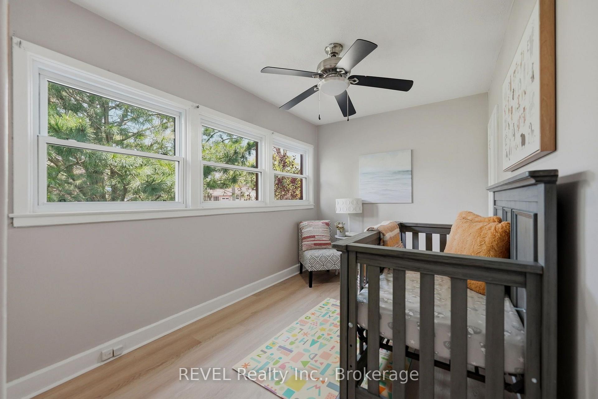 Photo 17 of 7962 Booth Street, Niagara Falls, Ascot — HOMEH