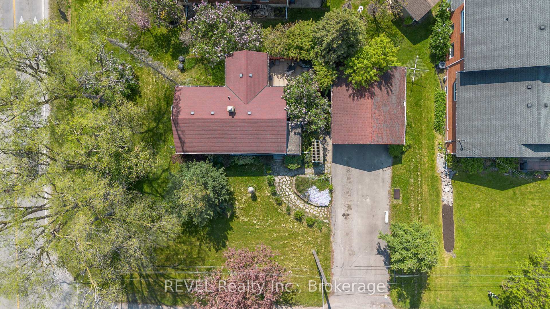 Photo 29 of 7962 Booth Street, Niagara Falls, Ascot — HOMEH