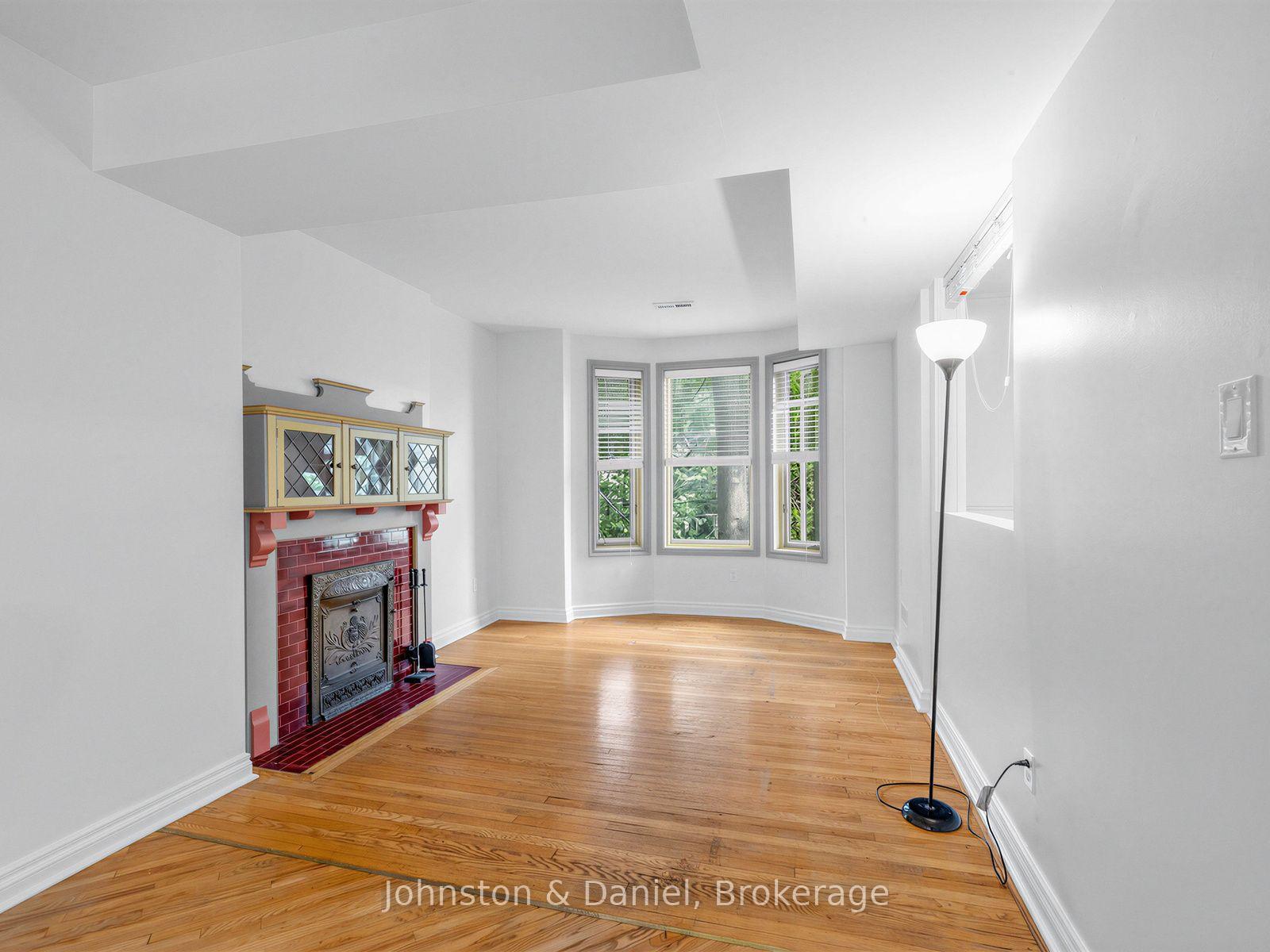 Photo 8 of 320 Brunswick Avenue, Toronto, The Annex — HOMEH