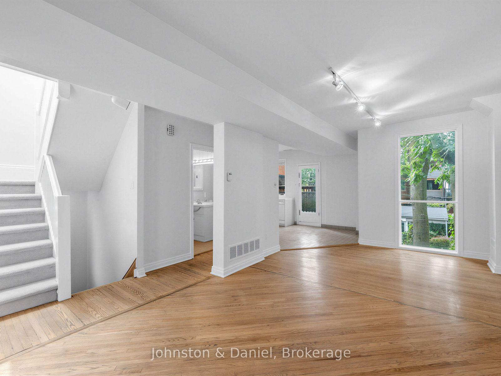 Photo 10 of 320 Brunswick Avenue, Toronto, The Annex — HOMEH
