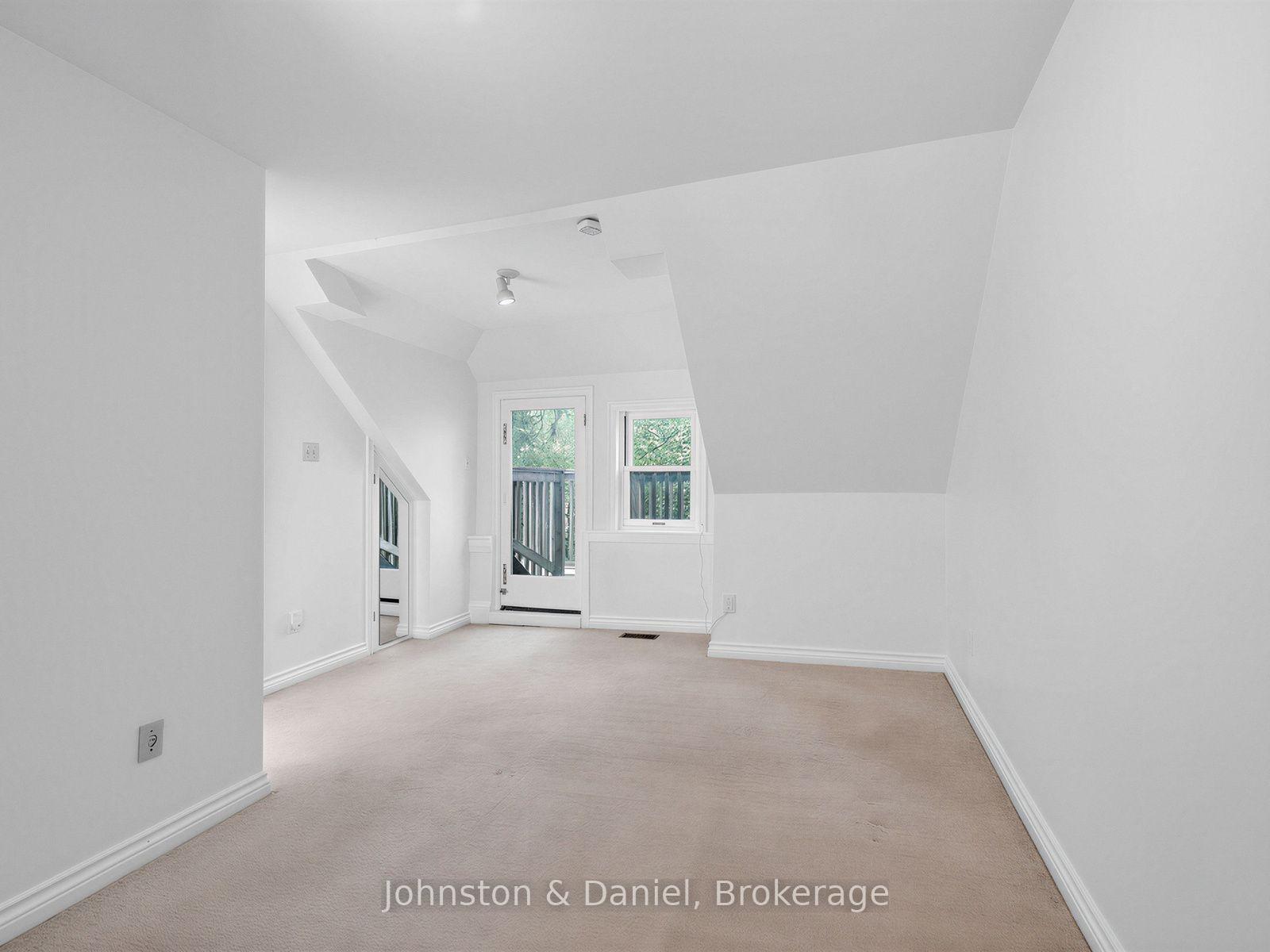 Photo 16 of 320 Brunswick Avenue, Toronto, The Annex — HOMEH