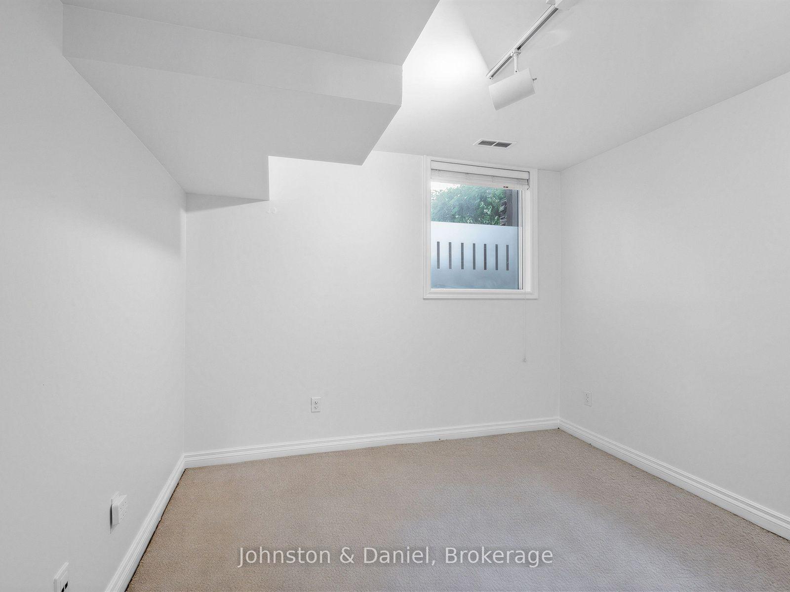 Photo 24 of 320 Brunswick Avenue, Toronto, The Annex — HOMEH