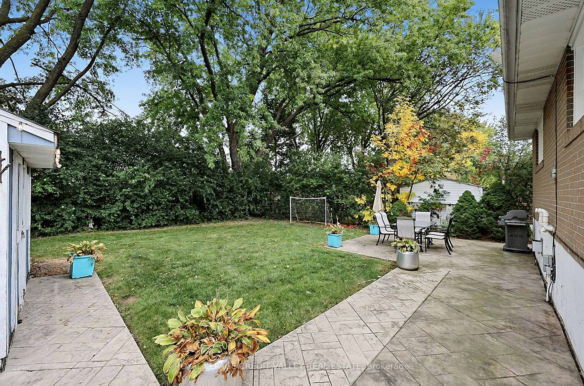 Photo 48 of 27 Castlemore Drive, Brampton, Brampton East — HOMEH