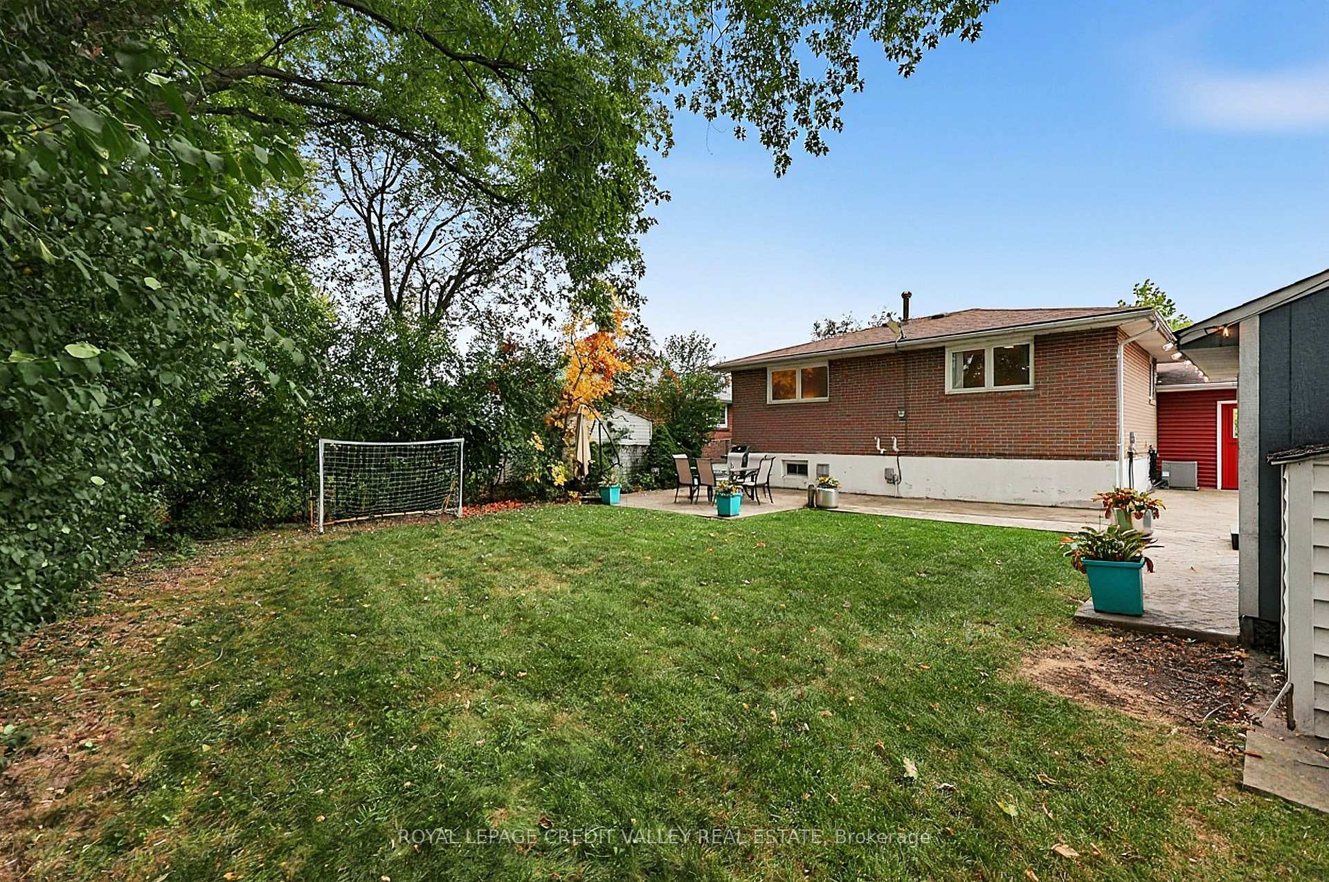 Photo 49 of 27 Castlemore Drive, Brampton, Brampton East — HOMEH