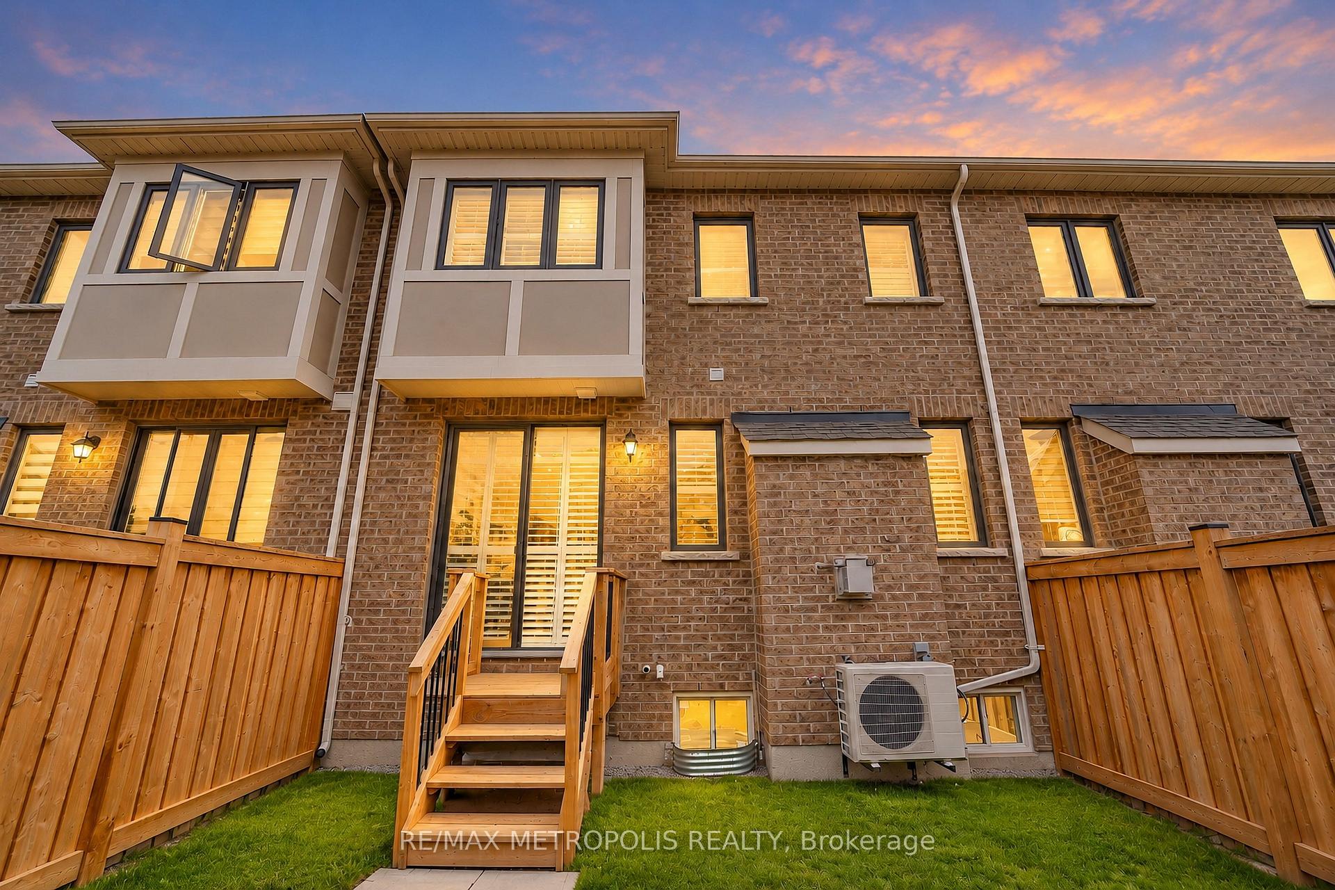 Photo 3 of 3237 Turnstone Boulevard, Pickering, Rural Pickering — HOMEH