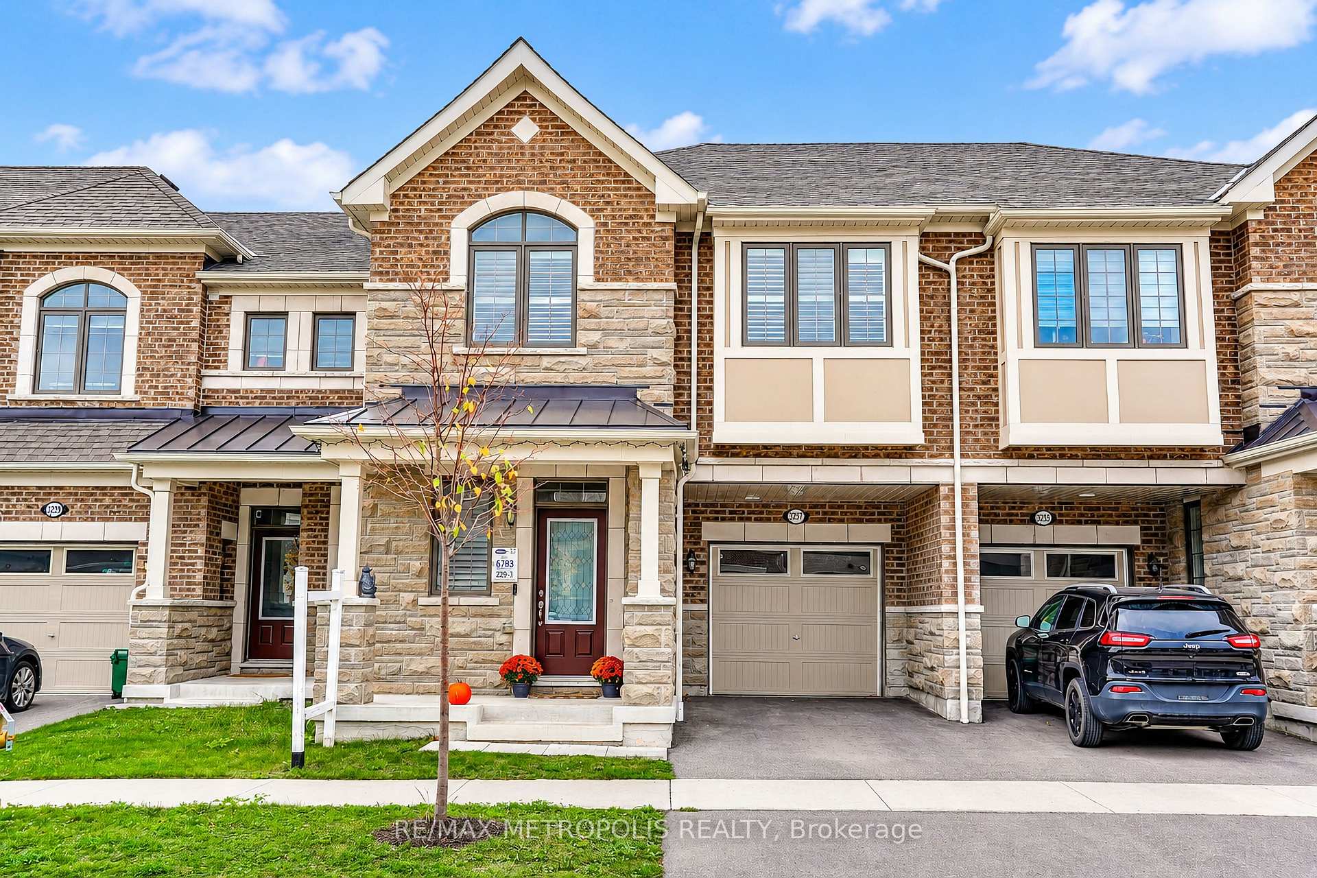 Photo 4 of 3237 Turnstone Boulevard, Pickering, Rural Pickering — HOMEH