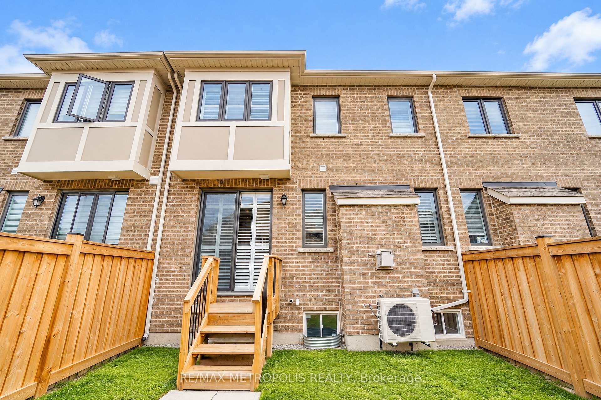 Photo 6 of 3237 Turnstone Boulevard, Pickering, Rural Pickering — HOMEH