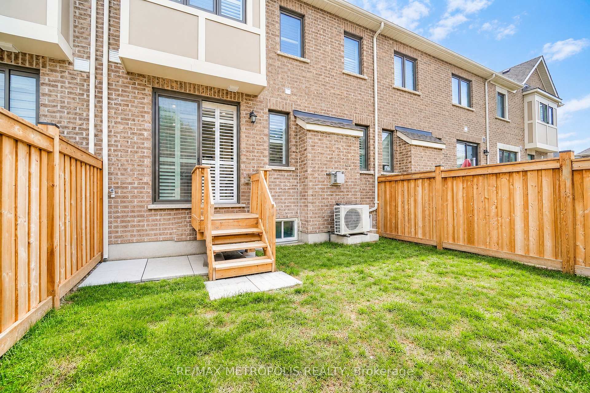Photo 7 of 3237 Turnstone Boulevard, Pickering, Rural Pickering — HOMEH