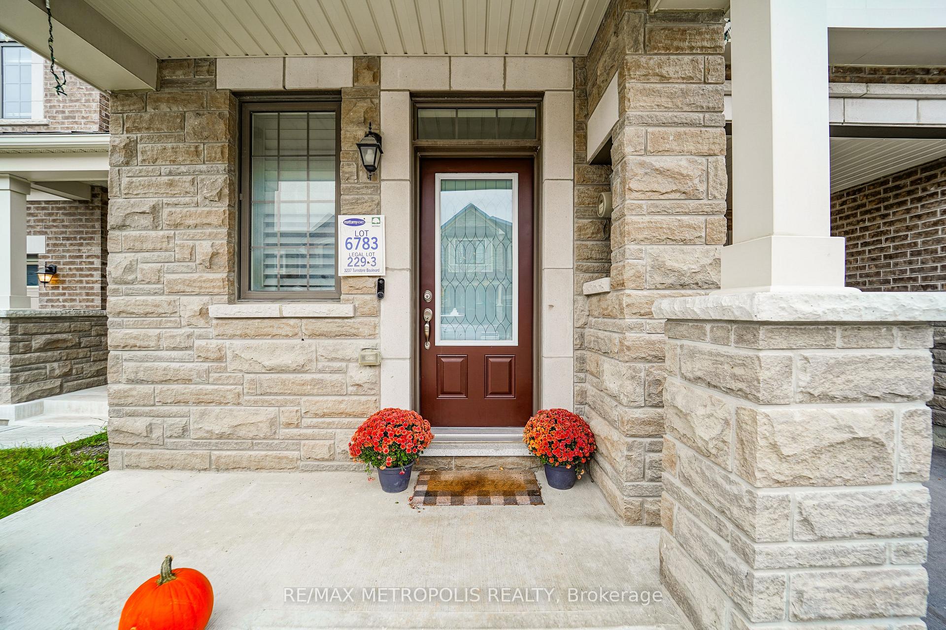 Photo 10 of 3237 Turnstone Boulevard, Pickering, Rural Pickering — HOMEH
