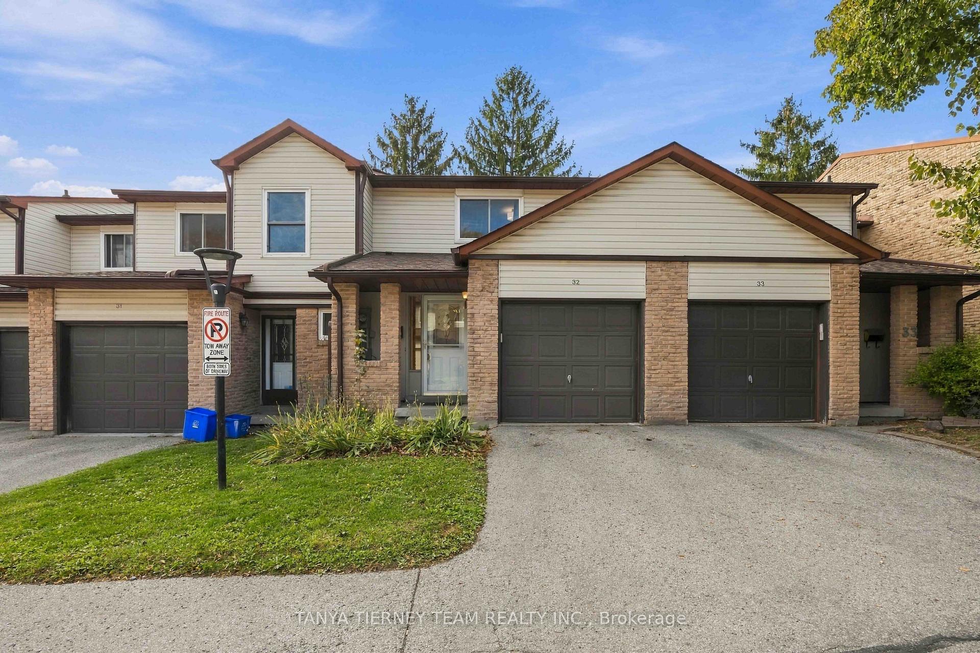 Photo 3 of Unit 32, 1330 Trowbridge Drive, Oshawa, Centennial — HOMEH
