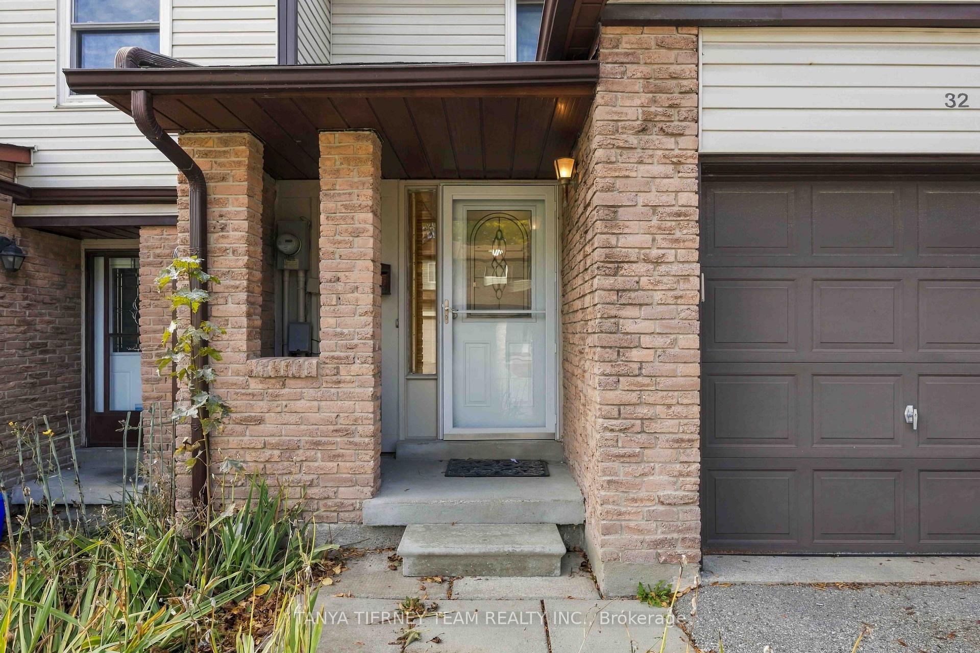 Photo 4 of Unit 32, 1330 Trowbridge Drive, Oshawa, Centennial — HOMEH