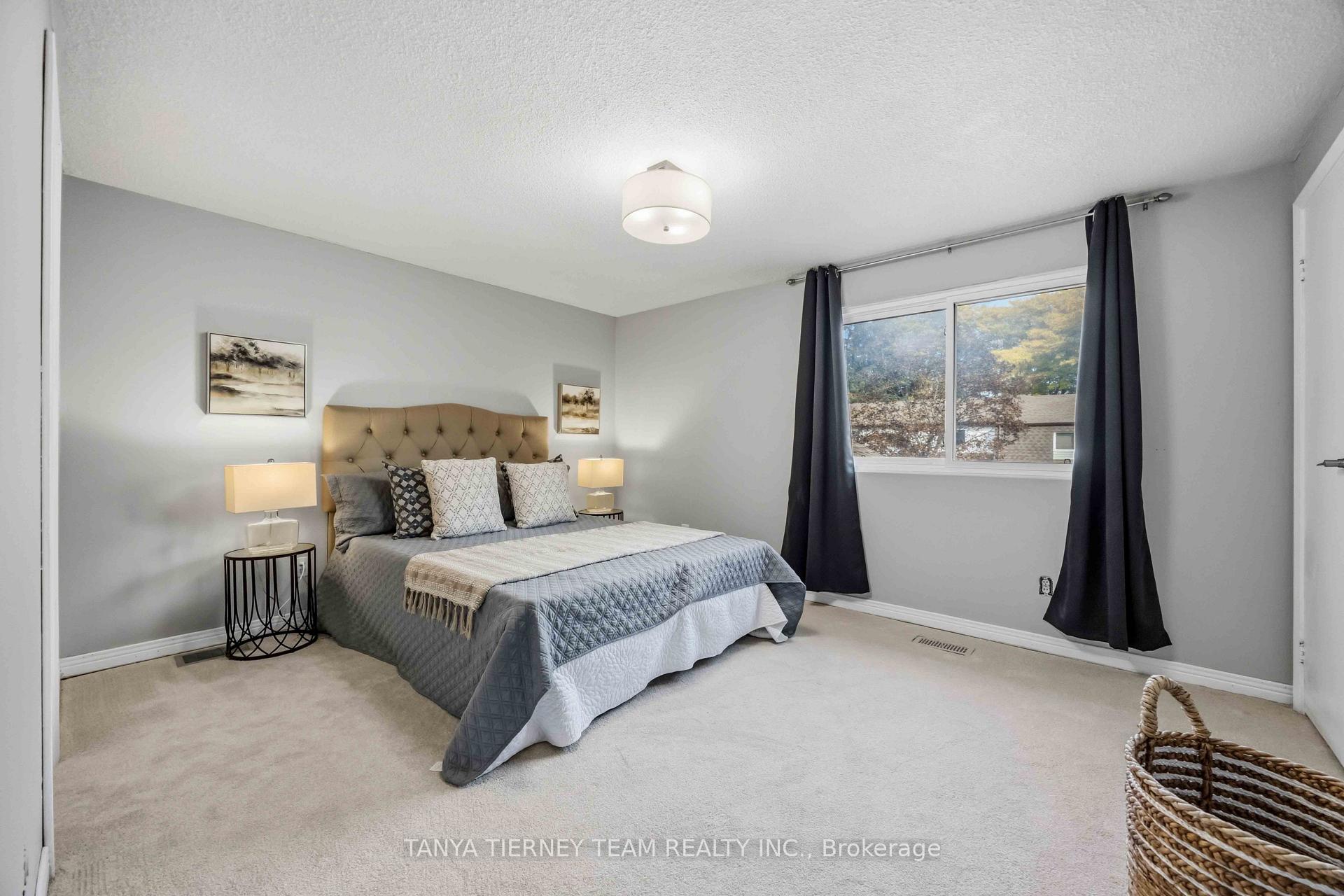 Photo 31 of Unit 32, 1330 Trowbridge Drive, Oshawa, Centennial — HOMEH