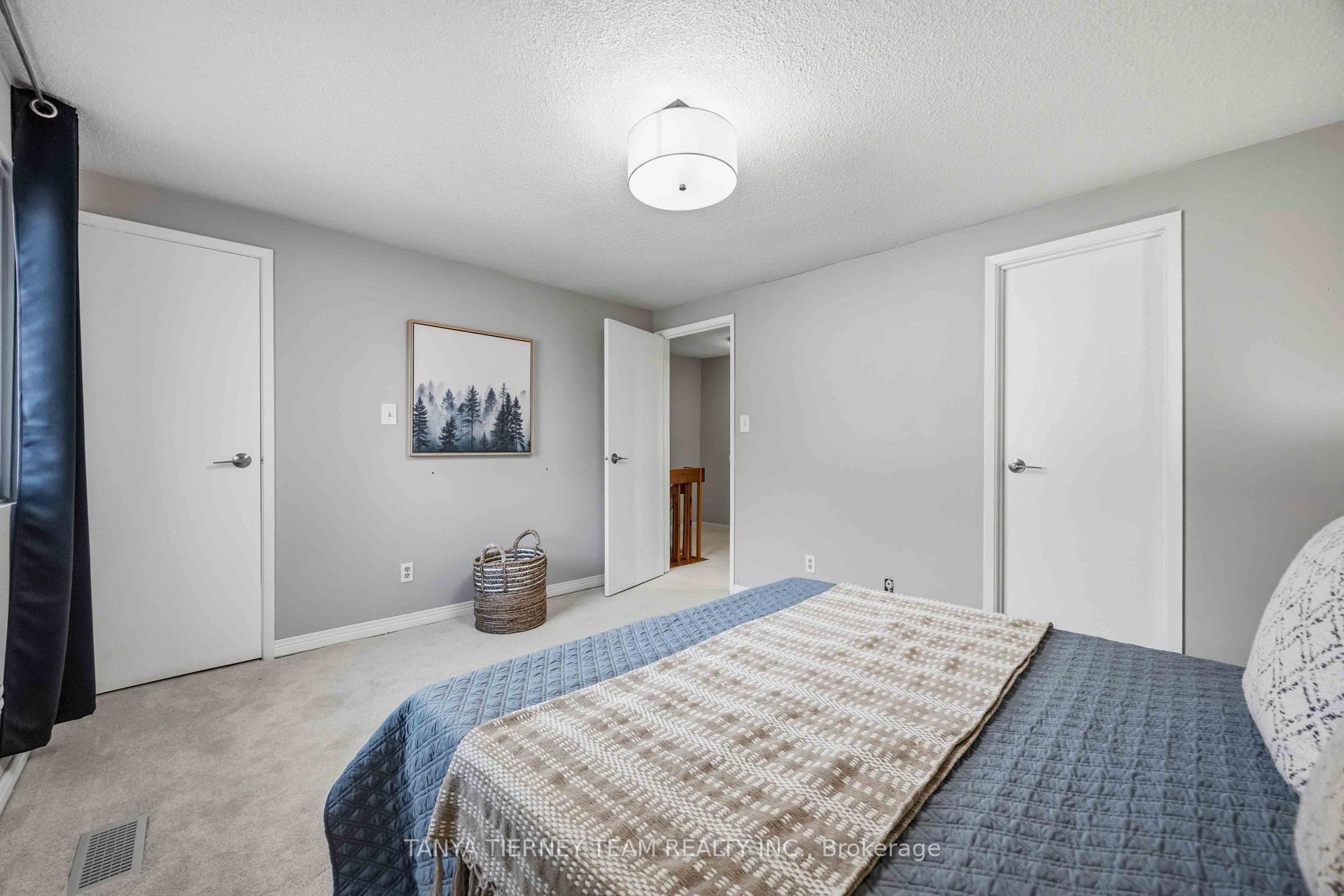 Photo 33 of Unit 32, 1330 Trowbridge Drive, Oshawa, Centennial — HOMEH