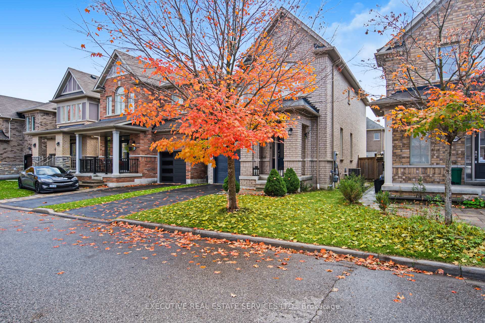 Photo 3 of 1571 Edgecroft Drive, Pickering, Duffin Heights — HOMEH