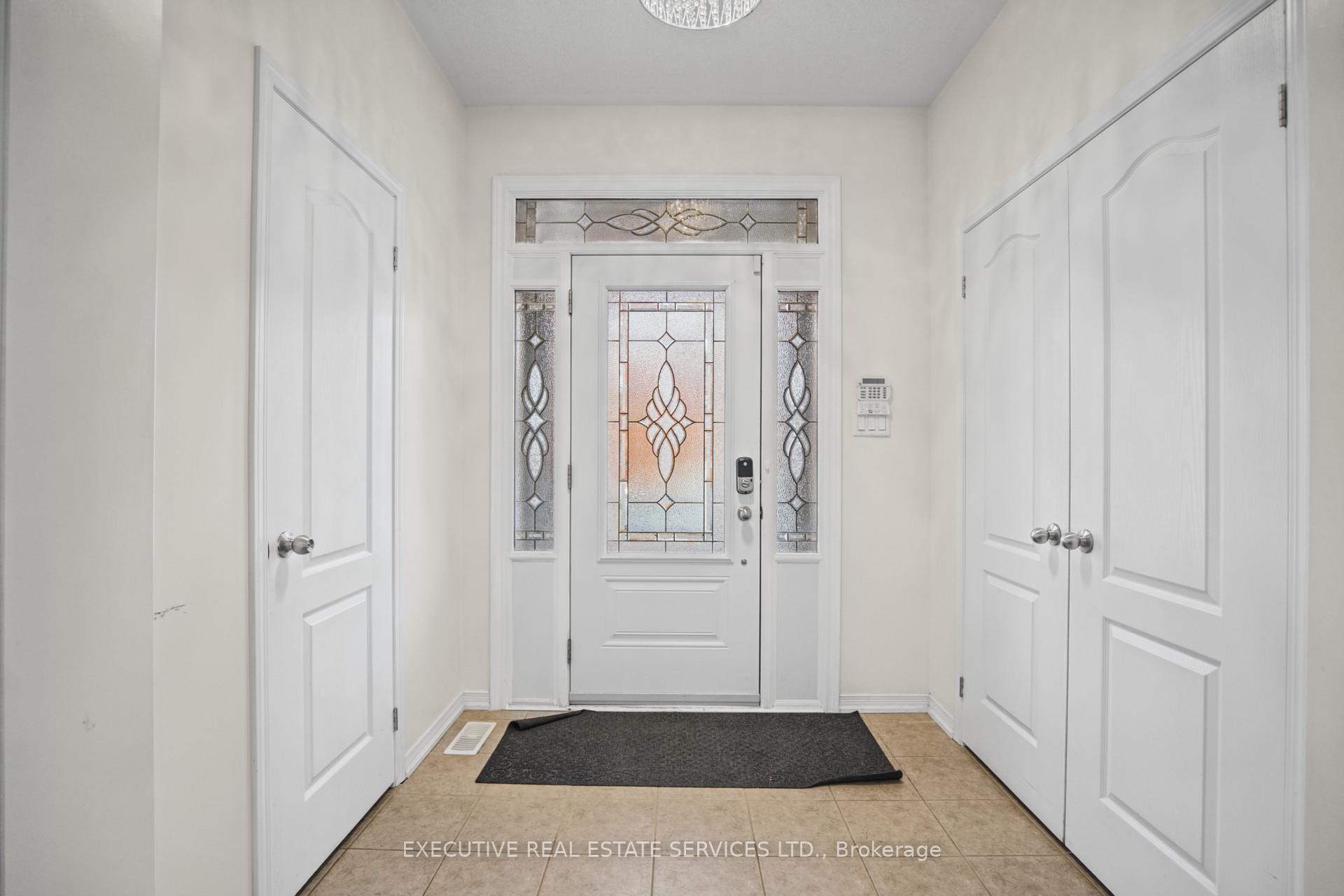 Photo 7 of 1571 Edgecroft Drive, Pickering, Duffin Heights — HOMEH