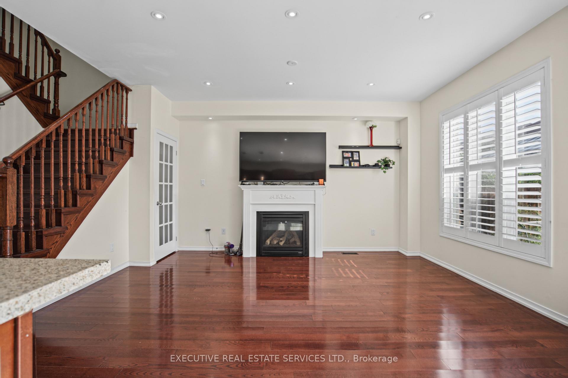 Photo 19 of 1571 Edgecroft Drive, Pickering, Duffin Heights — HOMEH