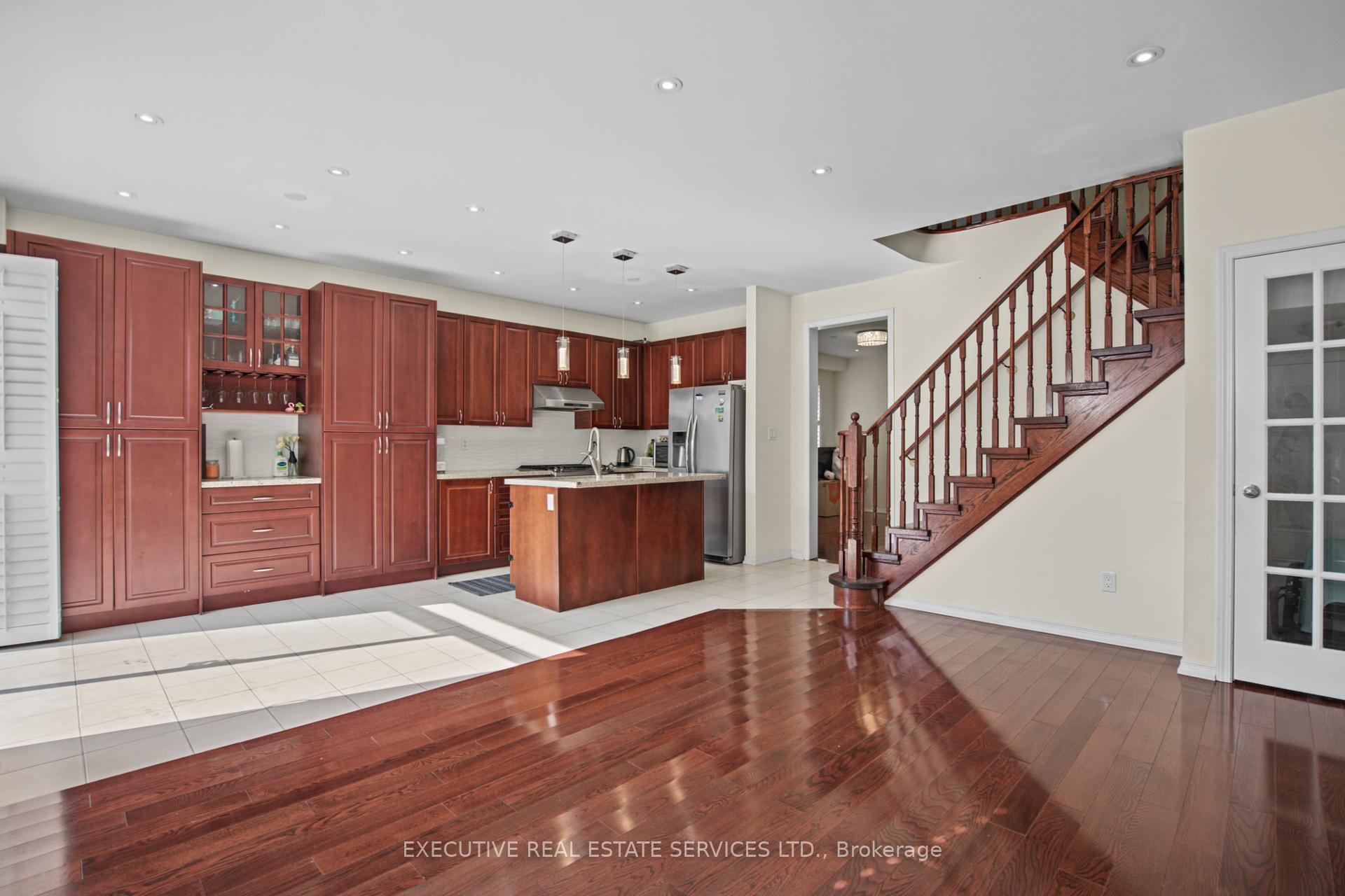 Photo 20 of 1571 Edgecroft Drive, Pickering, Duffin Heights — HOMEH
