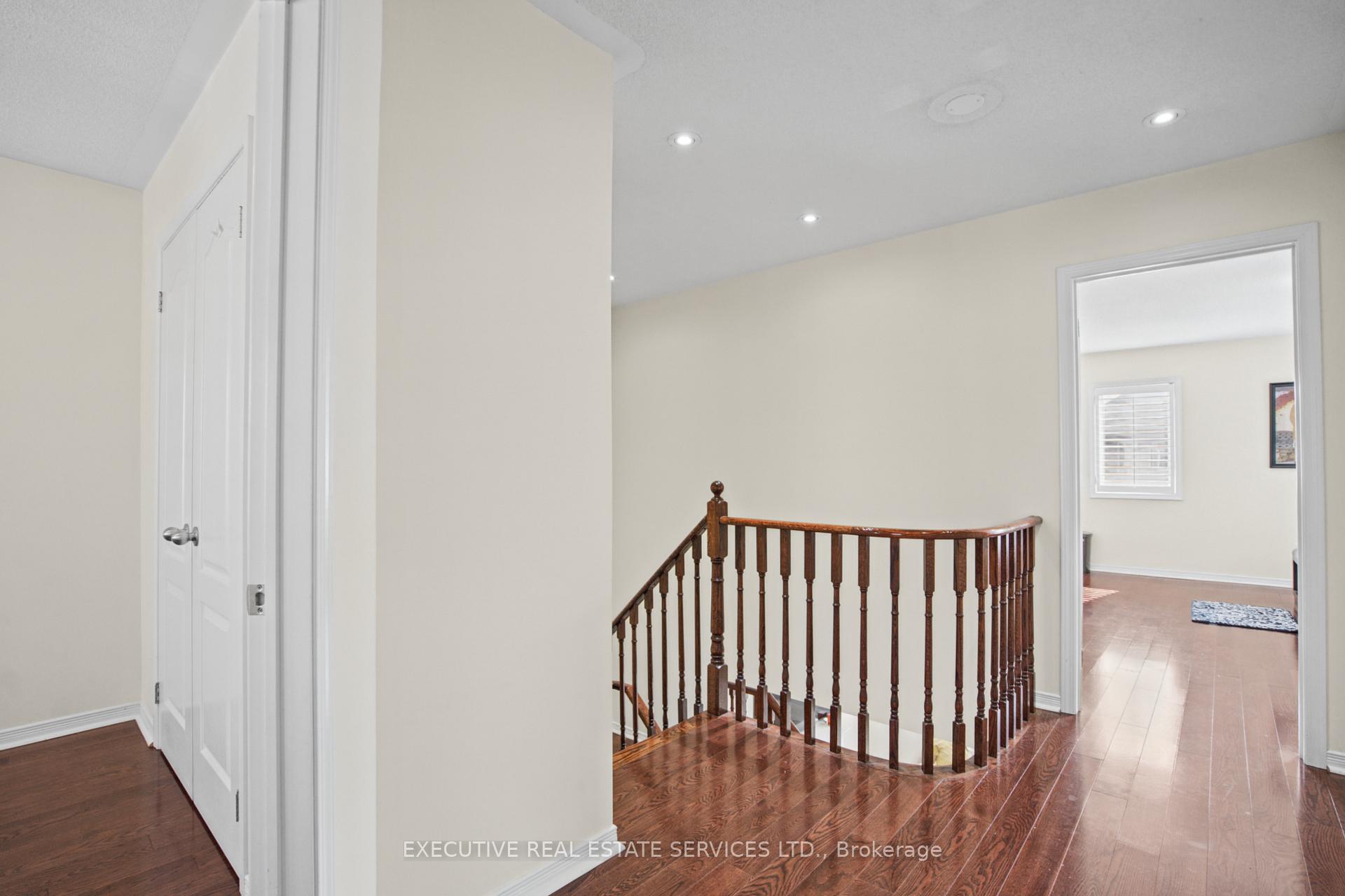 Photo 23 of 1571 Edgecroft Drive, Pickering, Duffin Heights — HOMEH