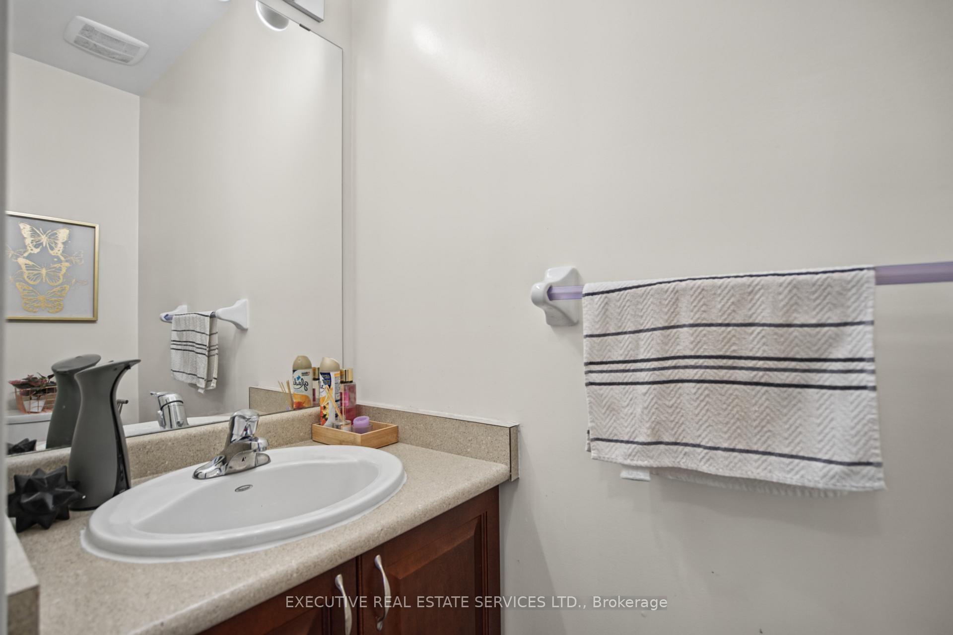 Photo 24 of 1571 Edgecroft Drive, Pickering, Duffin Heights — HOMEH
