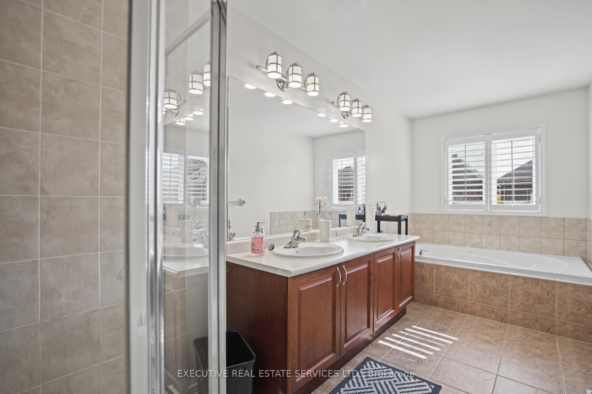 Photo 29 of 1571 Edgecroft Drive, Pickering, Duffin Heights — HOMEH