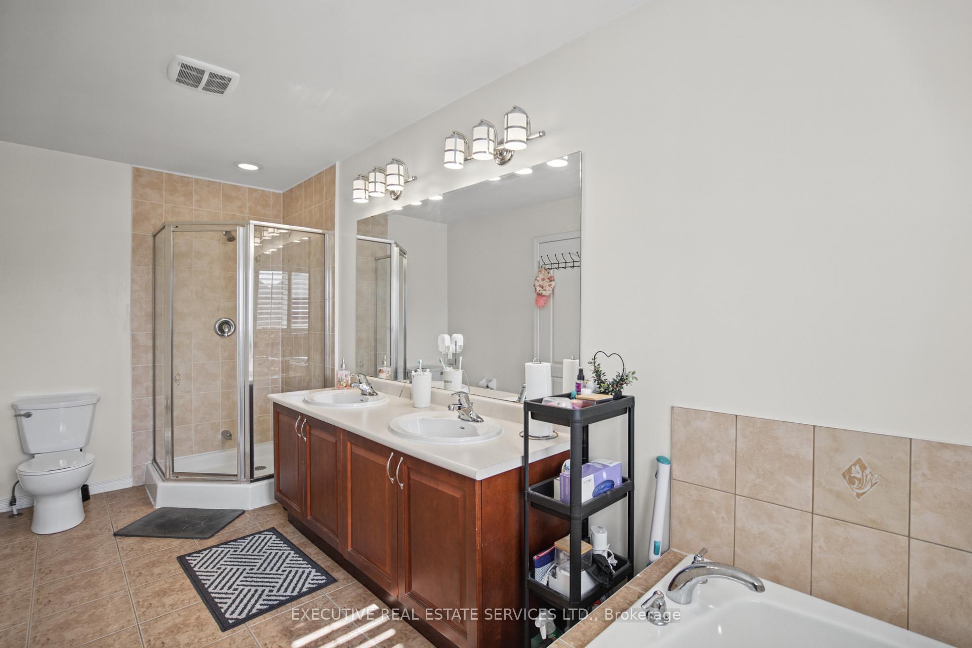 Photo 31 of 1571 Edgecroft Drive, Pickering, Duffin Heights — HOMEH