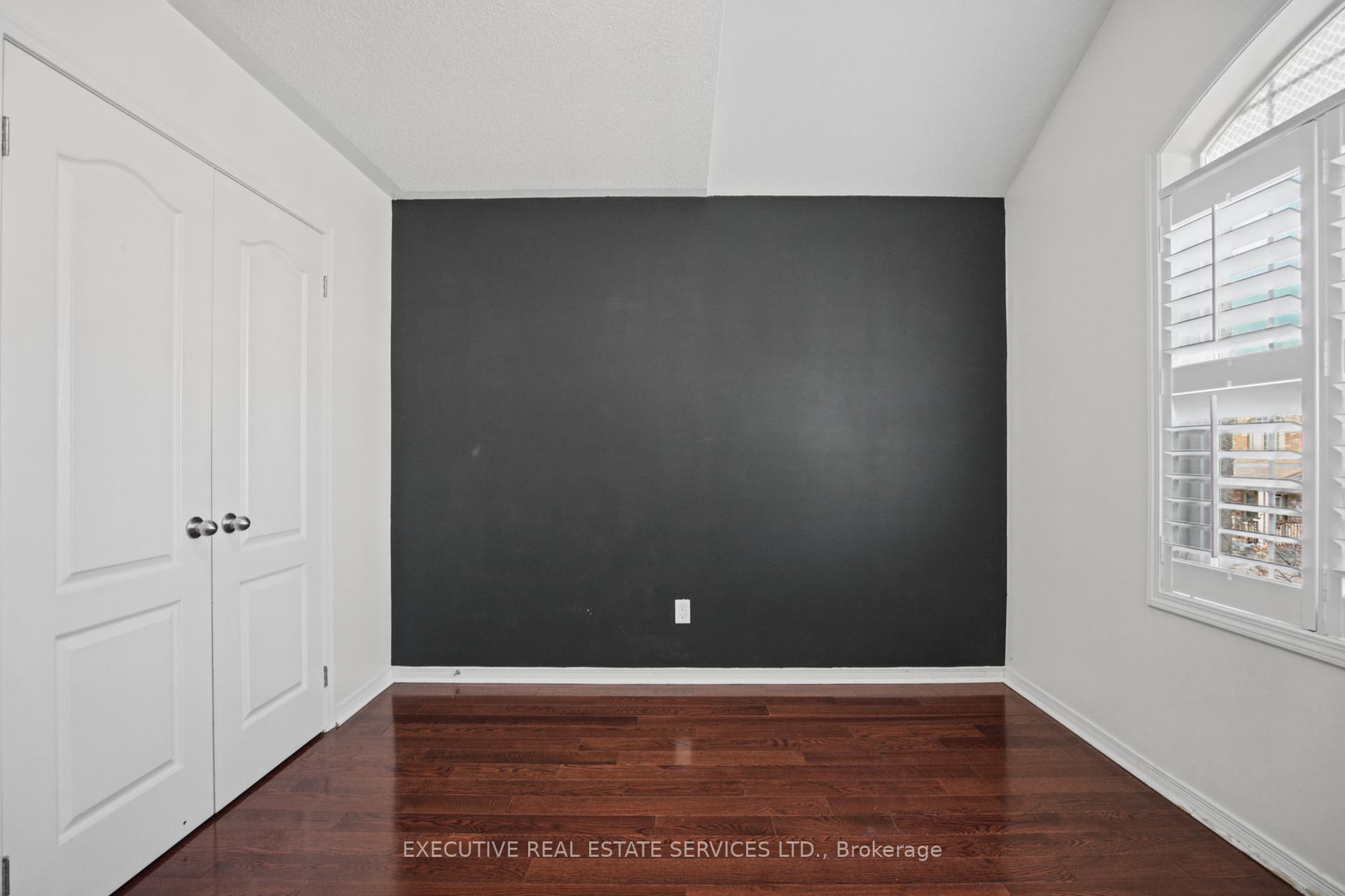 Photo 34 of 1571 Edgecroft Drive, Pickering, Duffin Heights — HOMEH