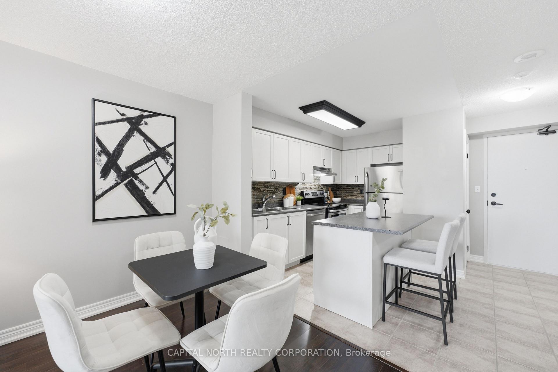 Photo 10 of Unit 711, 39 Oneida Crescent, Richmond Hill, Langstaff — HOMEH