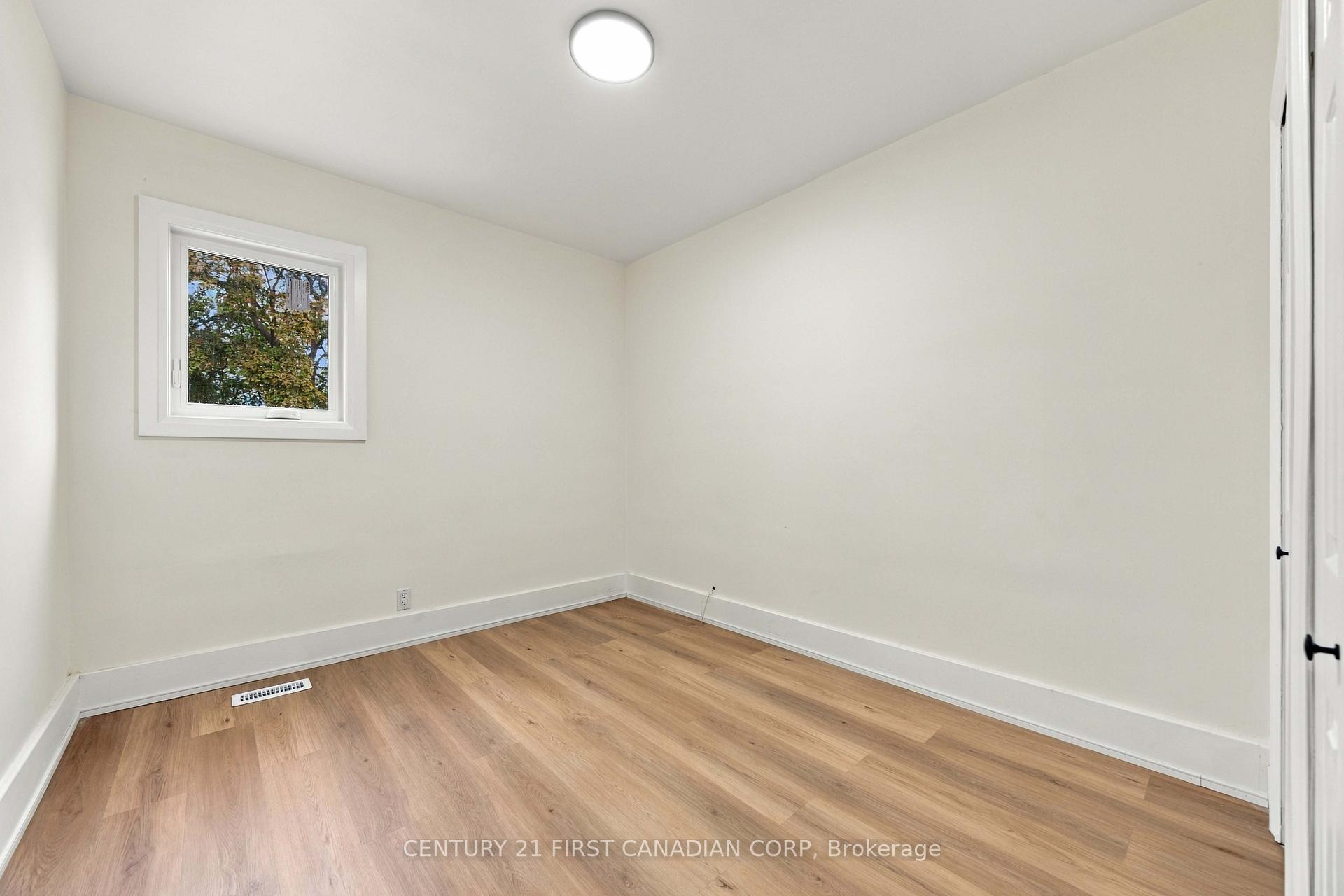 Photo 16 of 353 Talfourd Street, Sarnia — HOMEH