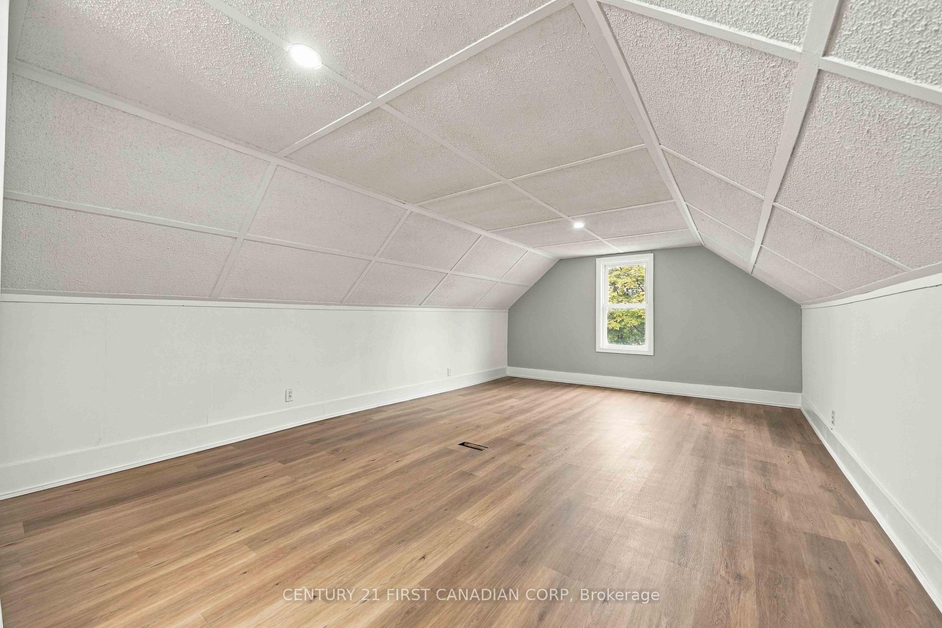 Photo 21 of 353 Talfourd Street, Sarnia — HOMEH