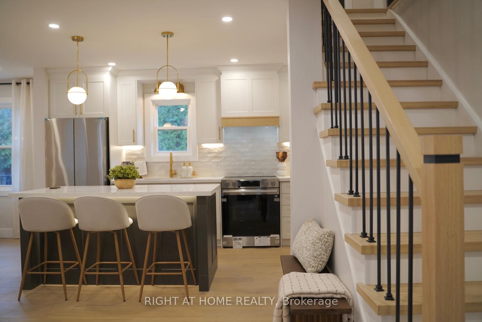Photo 9 of 9 Crestview Avenue, Brampton, Brampton East — HOMEH