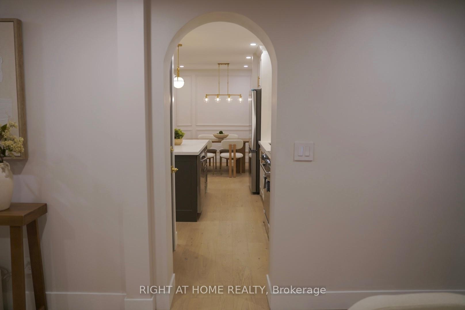 Photo 10 of 9 Crestview Avenue, Brampton, Brampton East — HOMEH