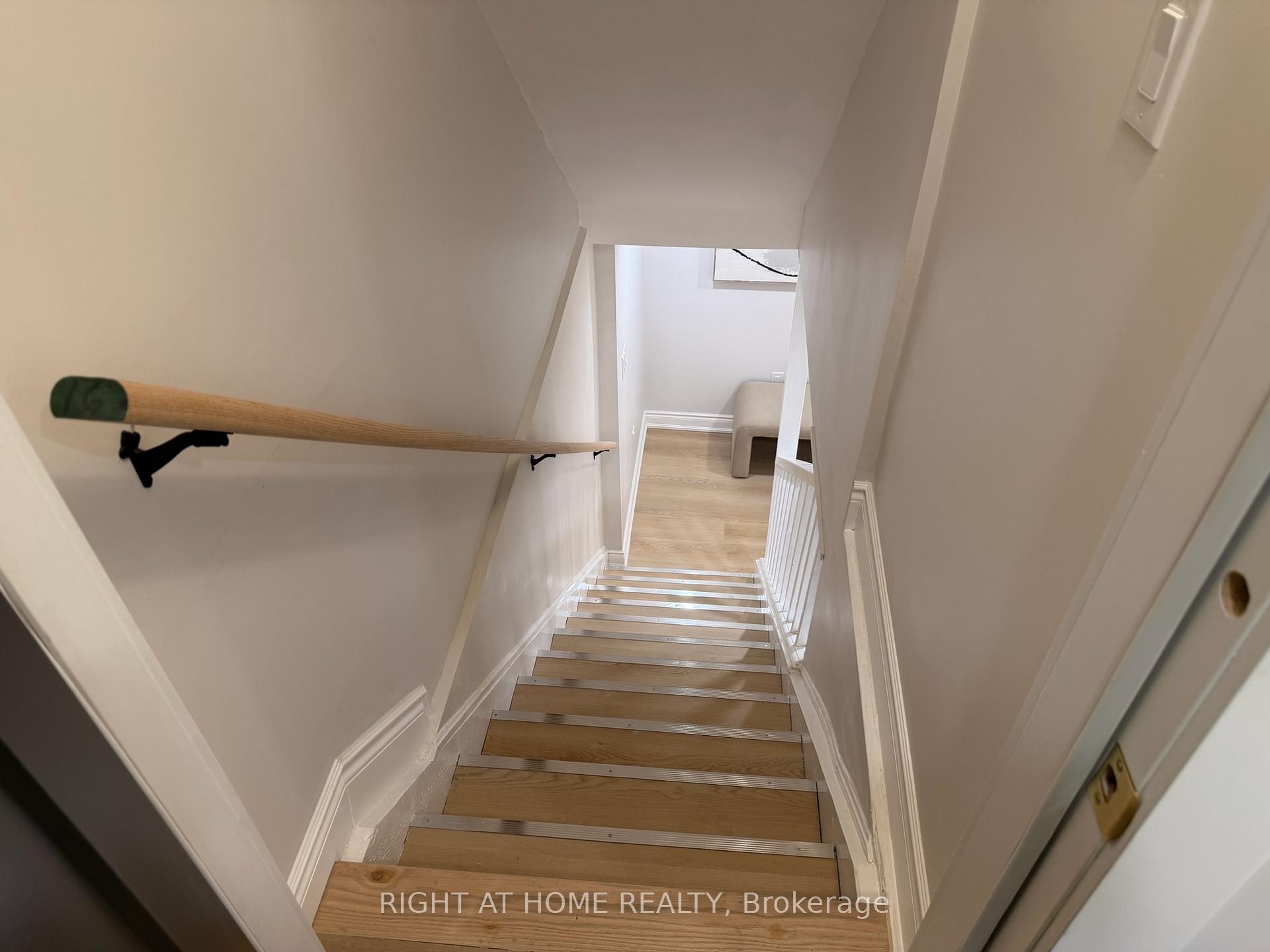 Photo 29 of 9 Crestview Avenue, Brampton, Brampton East — HOMEH