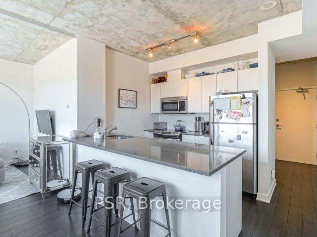 Photo 4 of Unit 902, 400 Wellington Street W, Toronto, Waterfront Communities — HOMEH