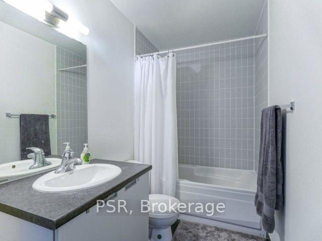 Photo 8 of Unit 902, 400 Wellington Street W, Toronto, Waterfront Communities — HOMEH