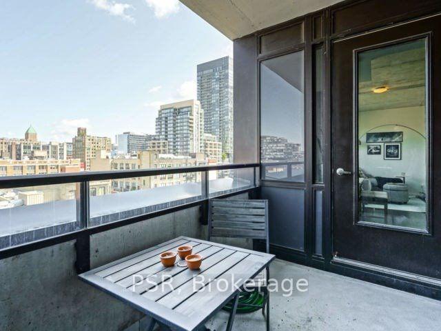 Photo 10 of Unit 902, 400 Wellington Street W, Toronto, Waterfront Communities — HOMEH